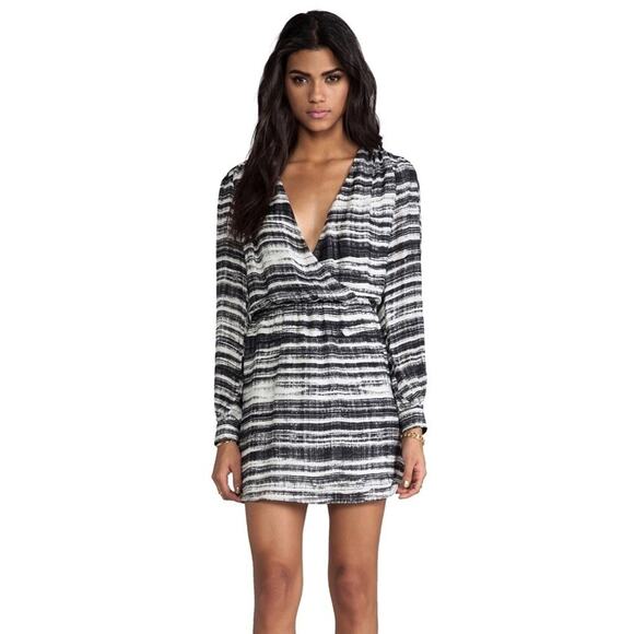 PARKER Silk Wrap Dress Womens Size Large Abstract Mini Cutout Long Sleeve Chic - Picture 1 of 13
